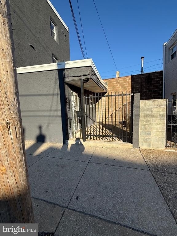 2537 E Auburn Street - Photo 15