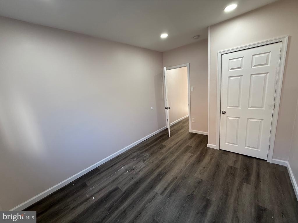 2537 E Auburn Street - Photo 12