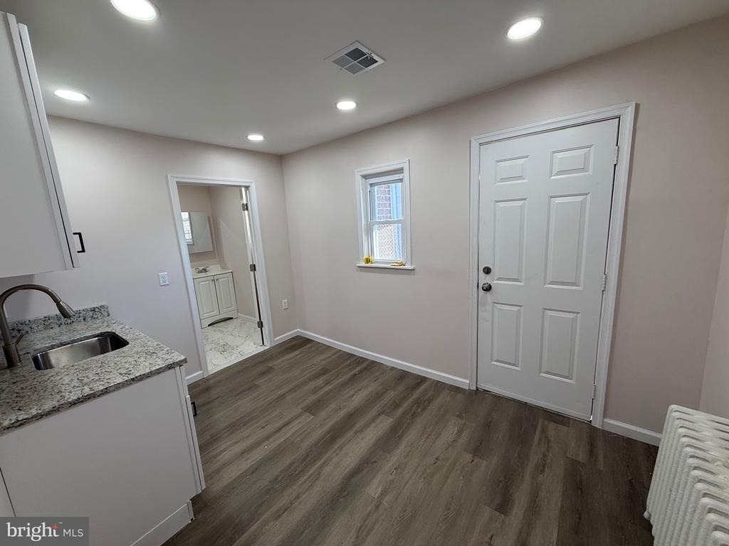 2537 E Auburn Street - Photo 8