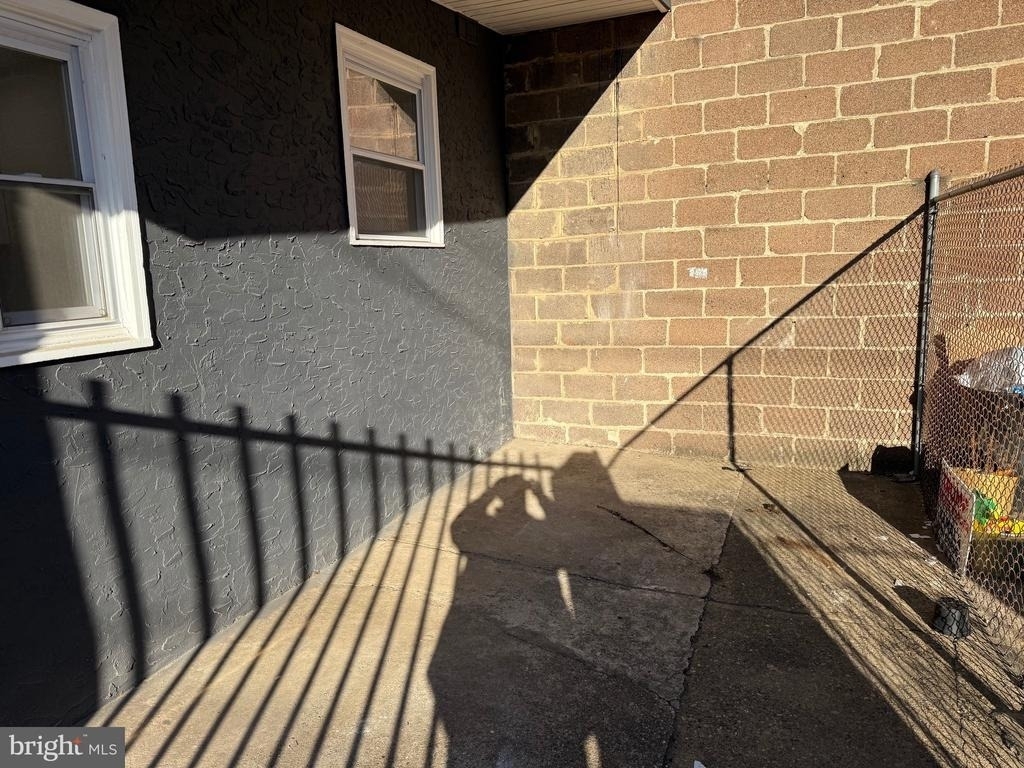 2537 E Auburn Street - Photo 16