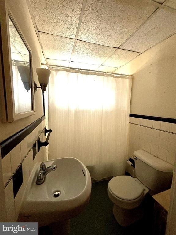 115 W Broadway - Photo 5