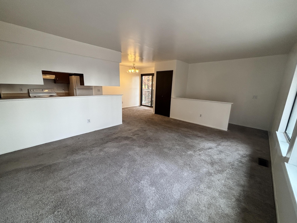 7640 Timbercreek Court - Photo 3