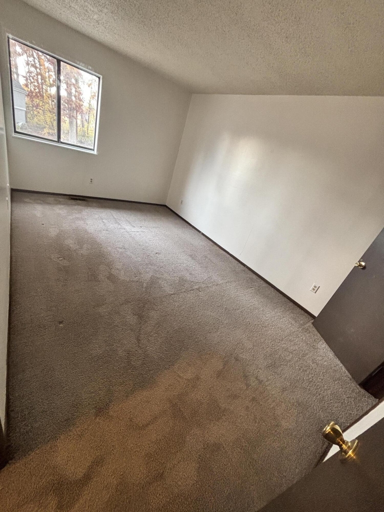7640 Timbercreek Court - Photo 13