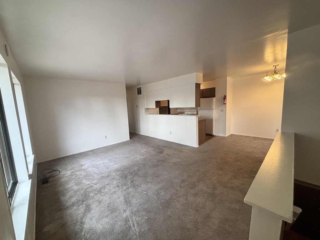 7640 Timbercreek Court - Photo 2