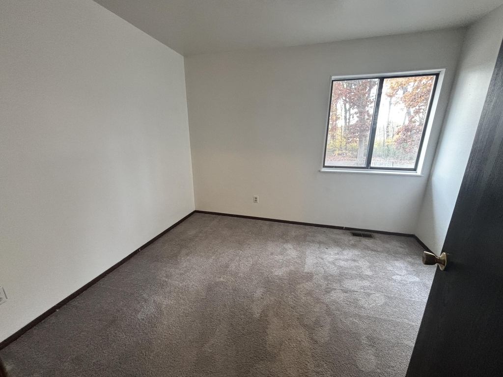 7640 Timbercreek Court - Photo 12
