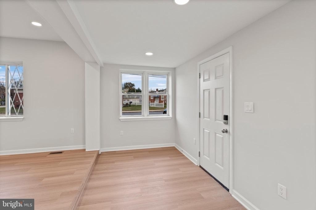 730 New Pittsburg Avenue - Photo 7