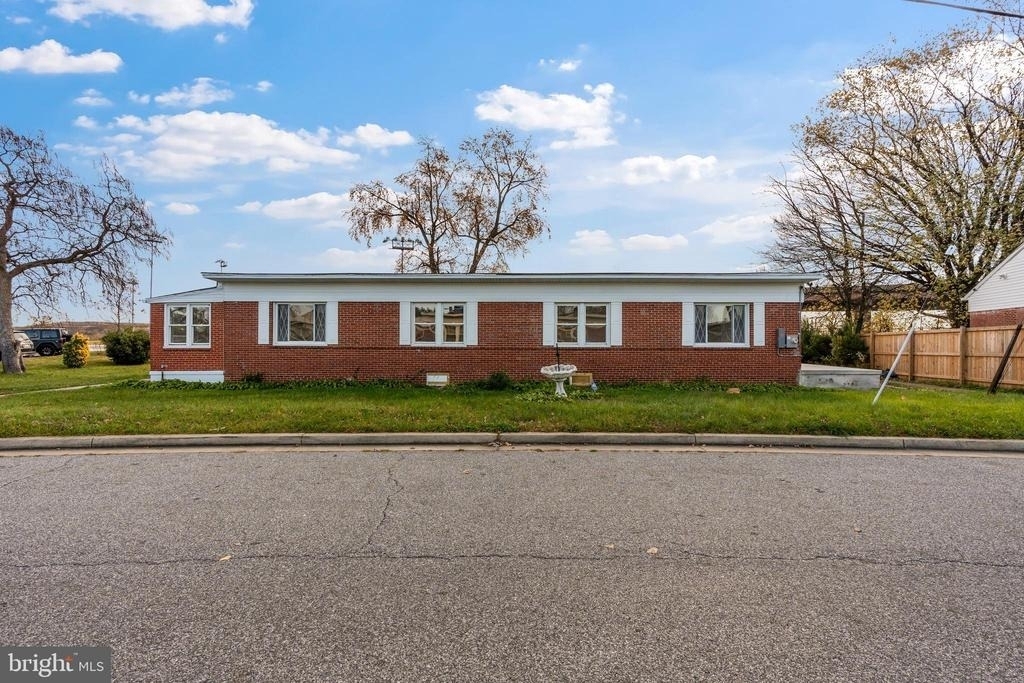 730 New Pittsburg Avenue - Photo 0