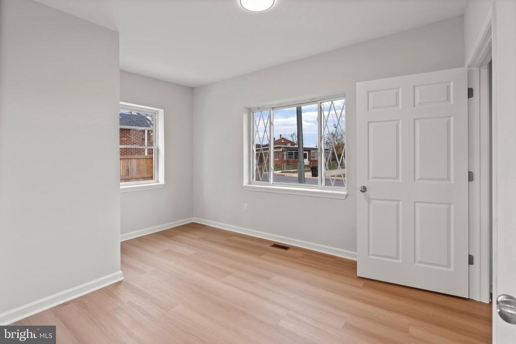 730 New Pittsburg Avenue - Photo 12