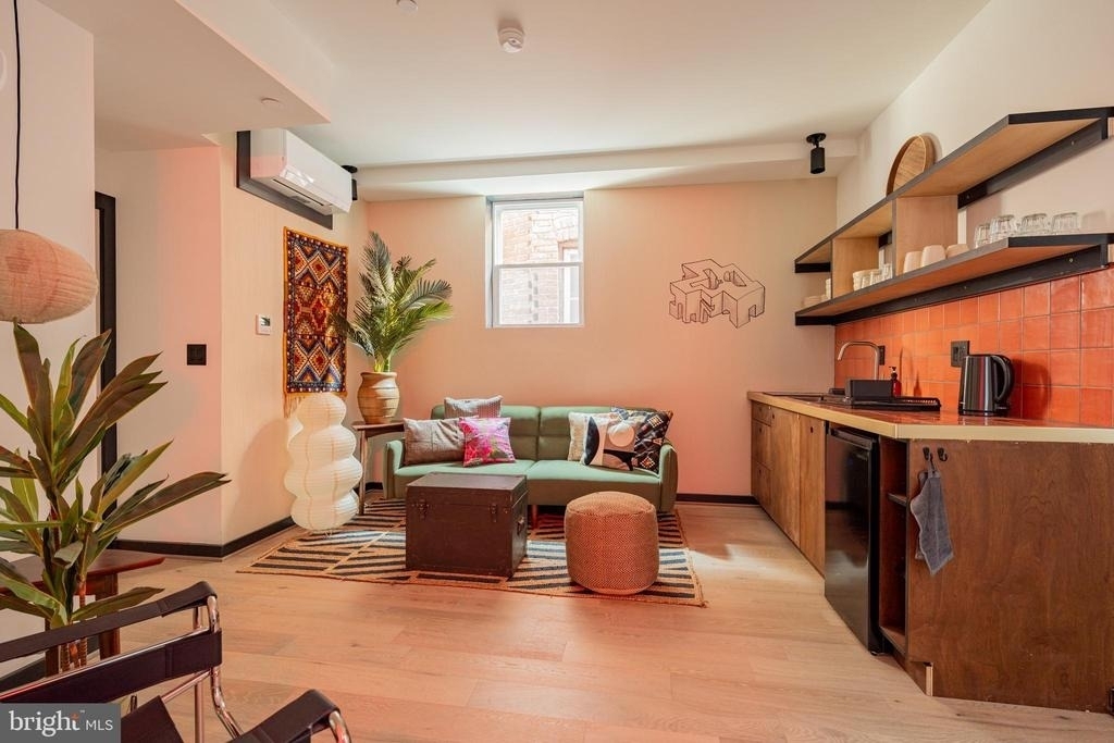 1480 Chapin Street Nw - Photo 0