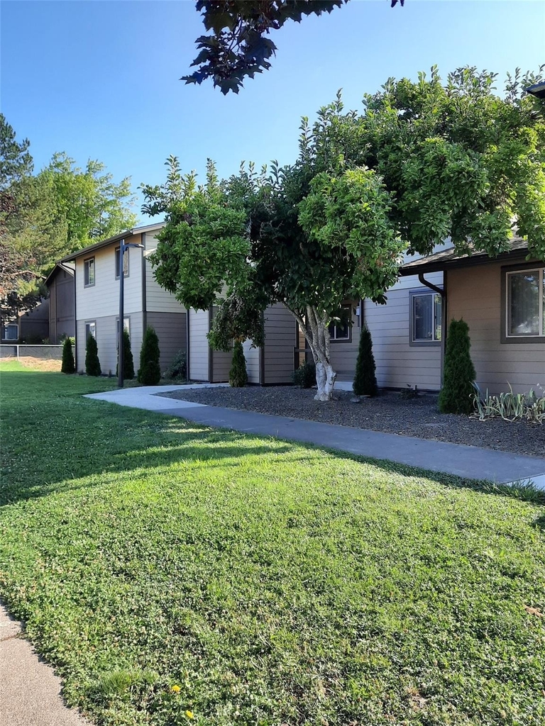 189 Nw Glenhart Ave - Photo 3
