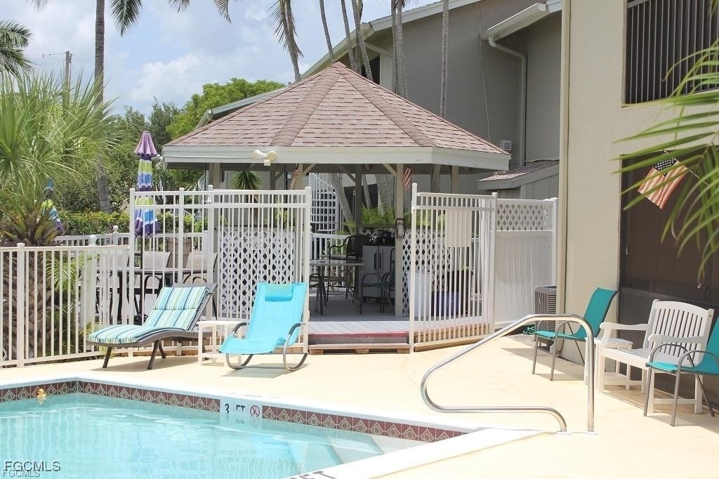 4708 Sw 8th Place - Photo 15