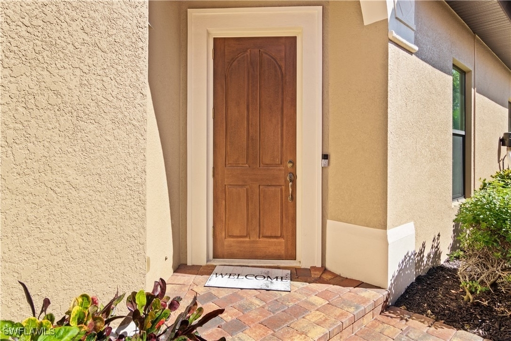 6604 Roma Way - Photo 2