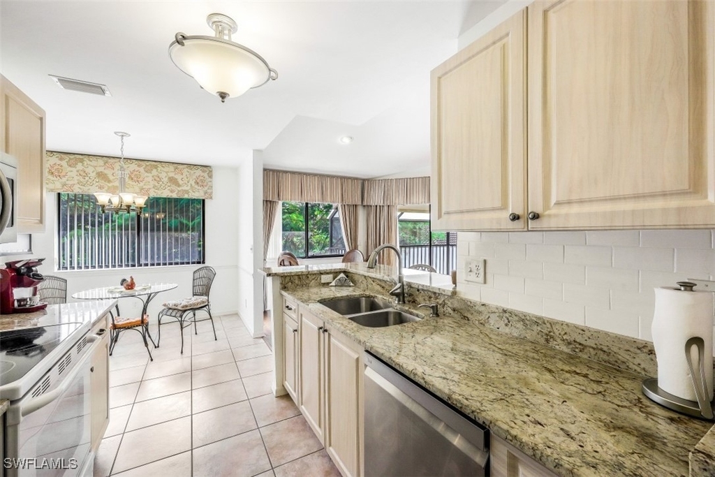 78 Bennington Drive - Photo 7