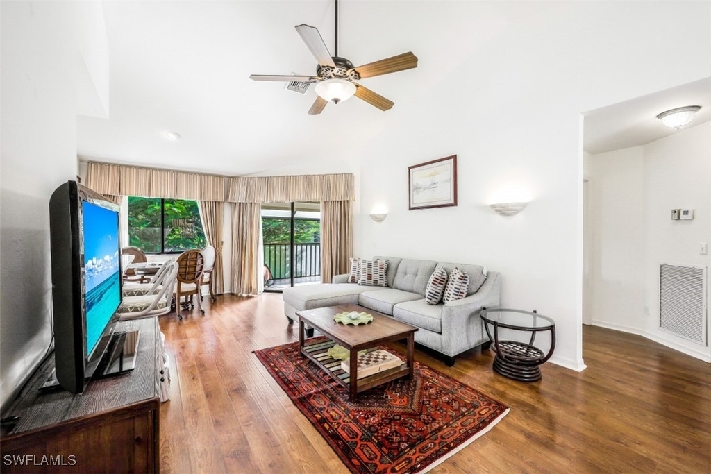 78 Bennington Drive - Photo 4