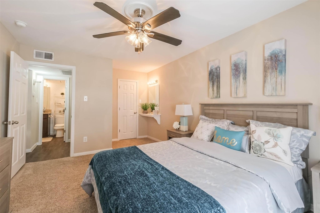 5900 N Braeswood Blvd - Photo 14