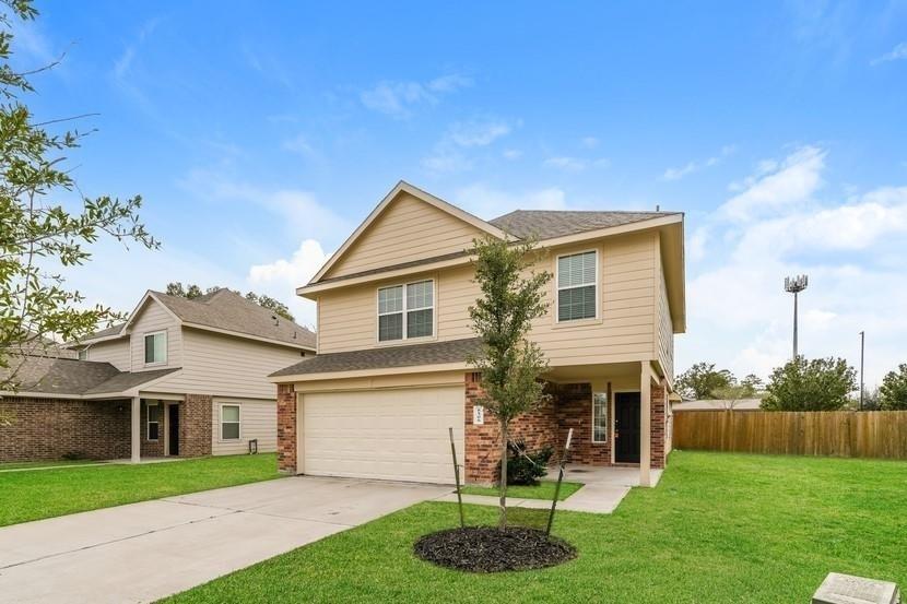 8506 Middleton Oaks Circle - Photo 2