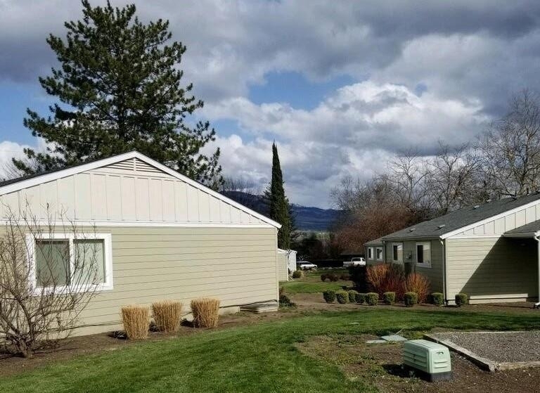 233 Eva Wy - Photo 2
