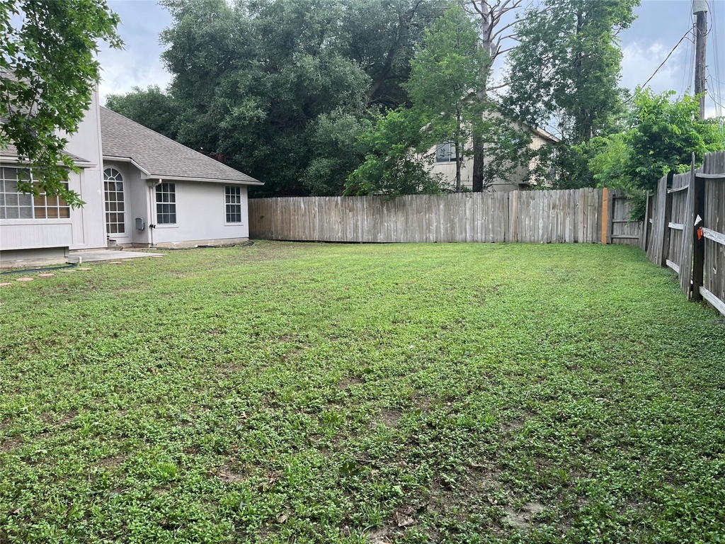 11302 Meadowchase Drive - Photo 13