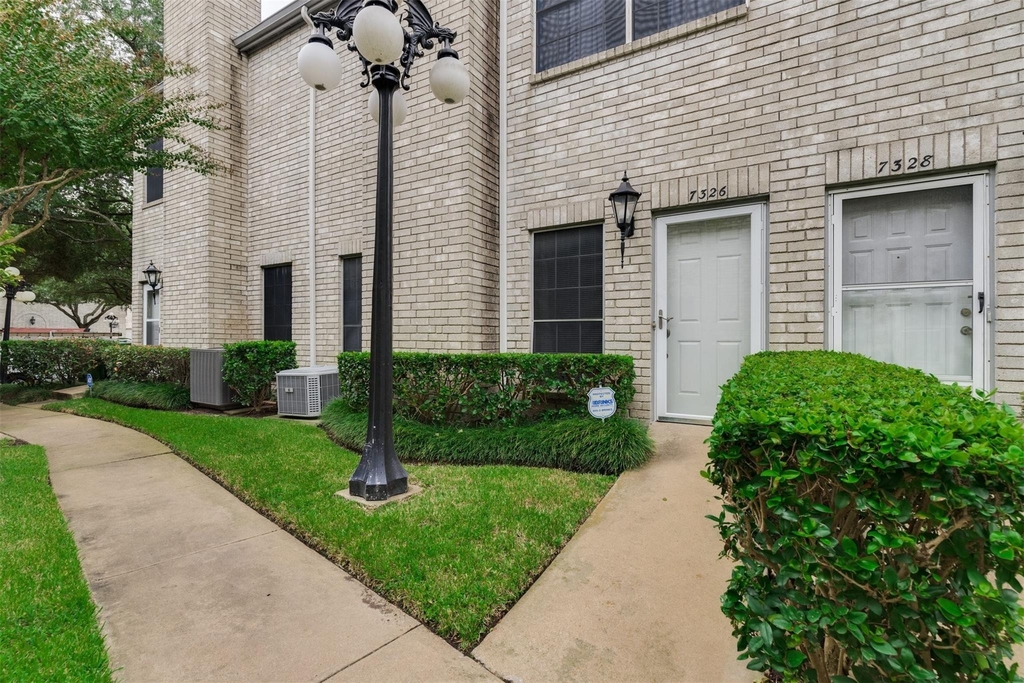 7326 Regency Square Court - Photo 11