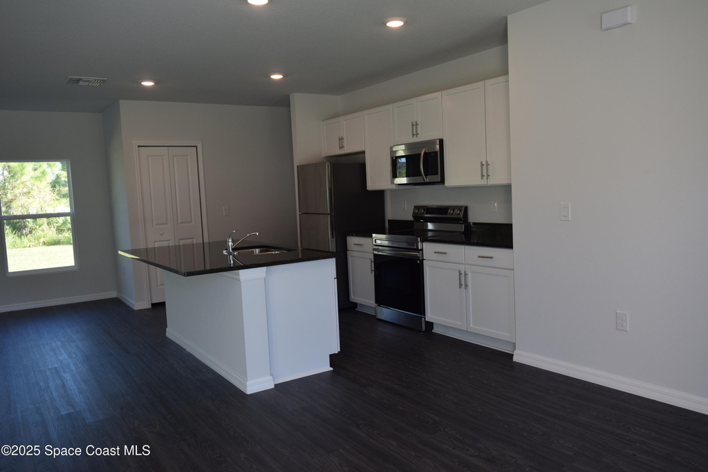 3094 San Filippo Drive Se - Photo 3