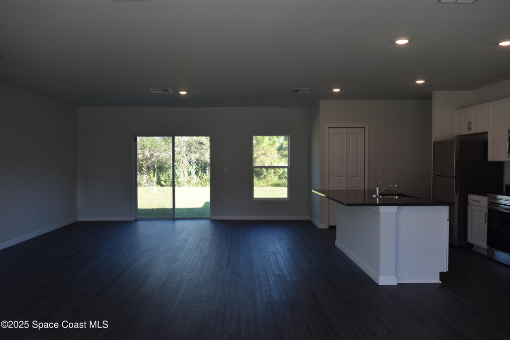 3094 San Filippo Drive Se - Photo 2