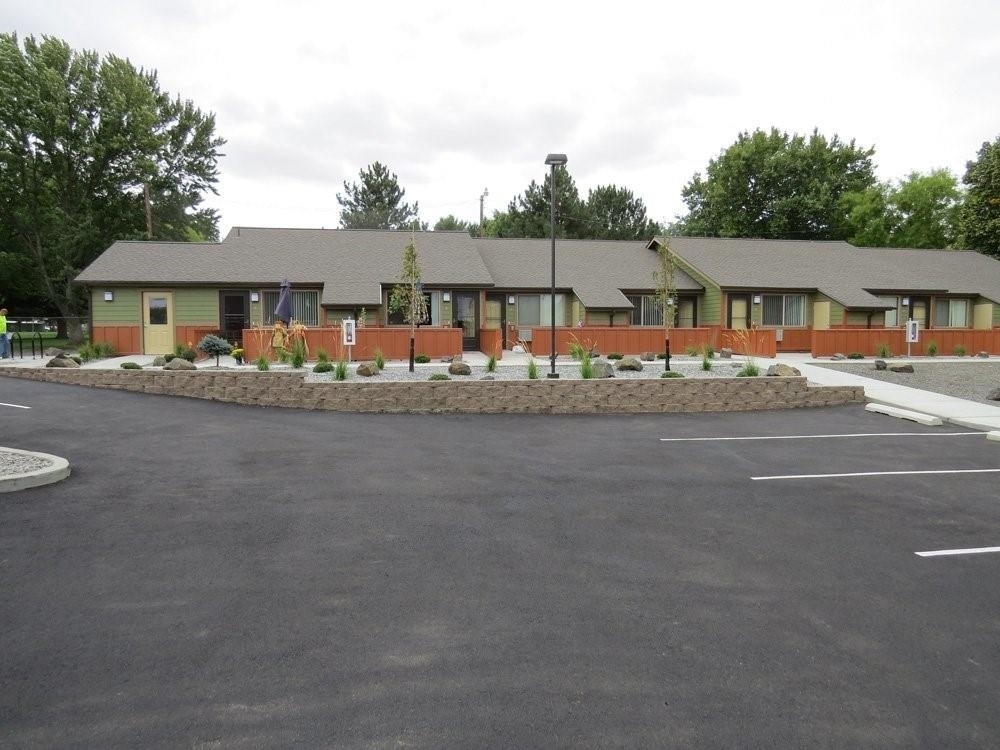 141 W Broadway Avenue - Photo 1