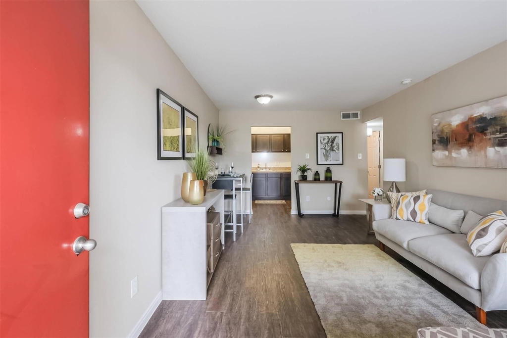 5900 N Braeswood Blvd - Photo 3