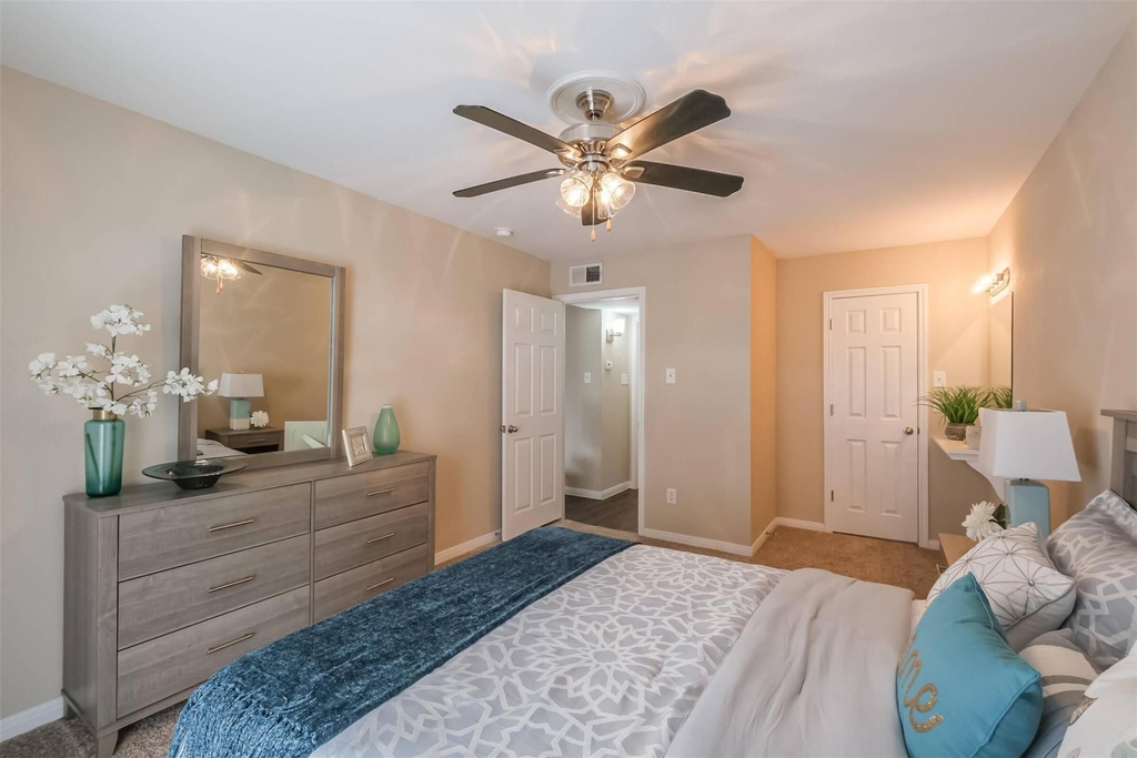5900 N Braeswood Blvd - Photo 15