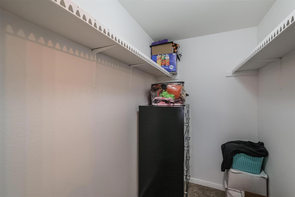 5900 N Braeswood Blvd - Photo 17