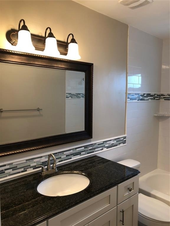 520 70th Street N - Photo 8