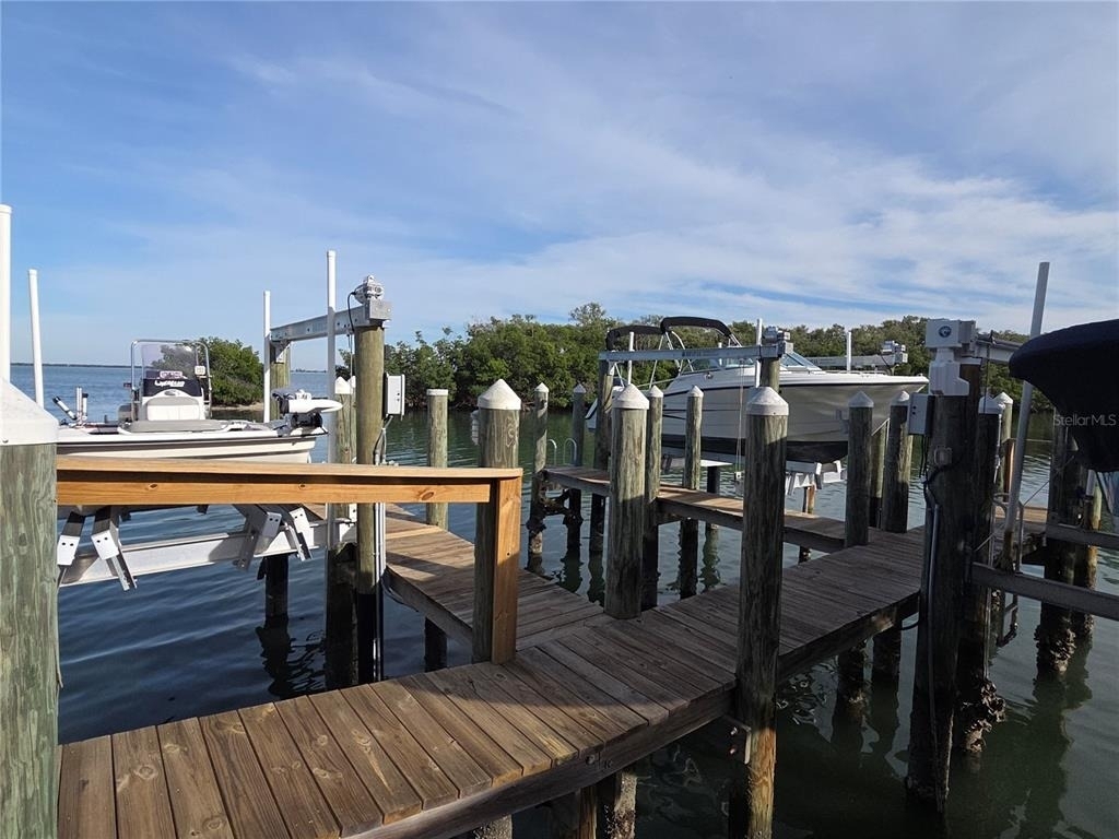 1515 Pinellas Bayway S - Photo 32