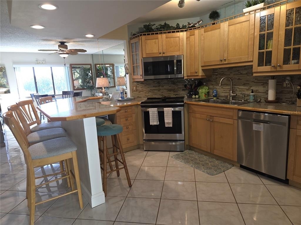 1515 Pinellas Bayway S - Photo 4