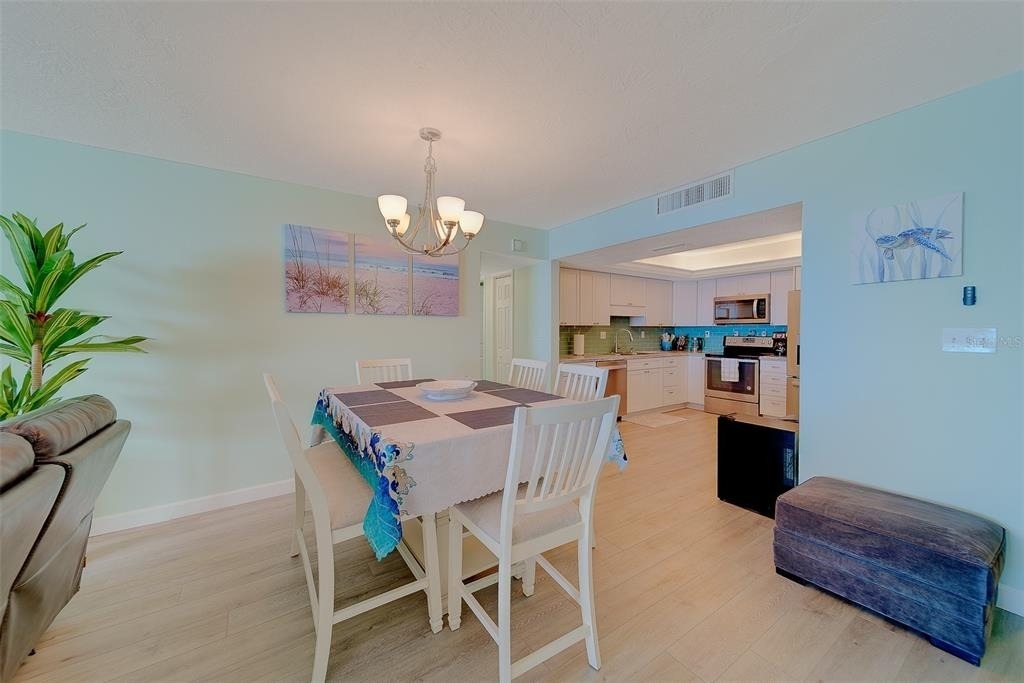 17920 Gulf Boulevard - Photo 9