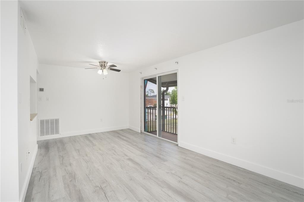 22291 Westchester Boulevard - Photo 8