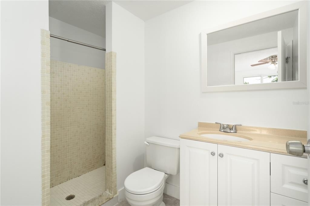 22291 Westchester Boulevard - Photo 18
