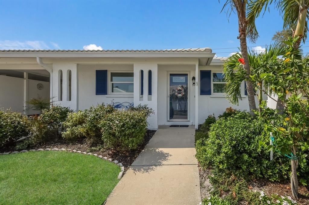 573 Spanish Drive N - Photo 33