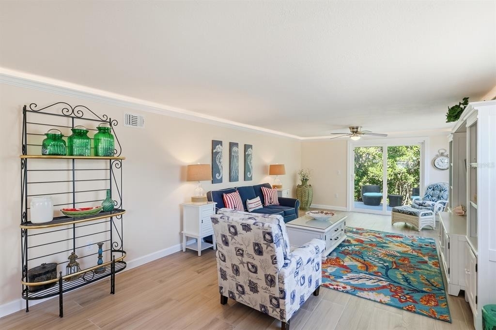 573 Spanish Drive N - Photo 7