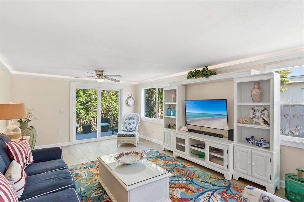 573 Spanish Drive N - Photo 8