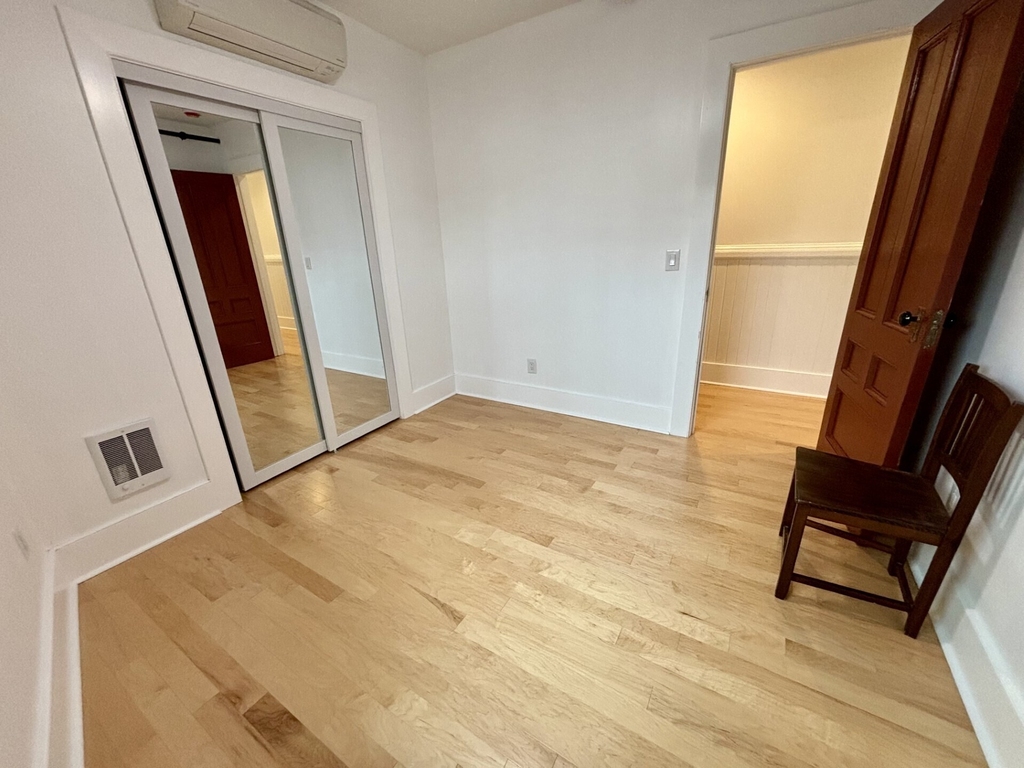 11 Main Street - Photo 2