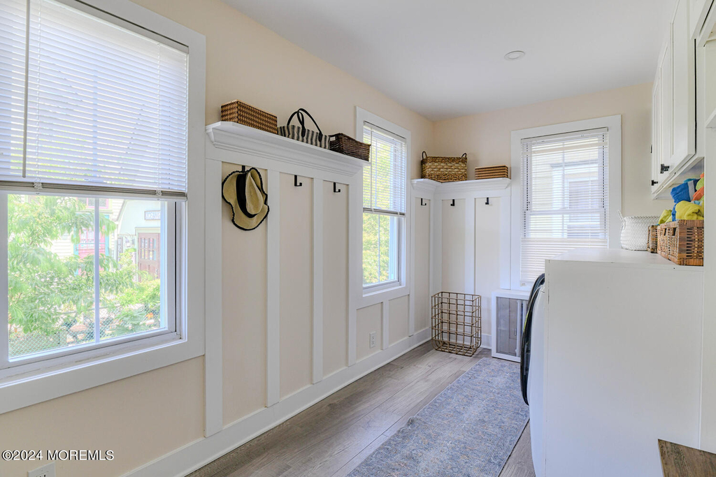 83 Broadway - Photo 10