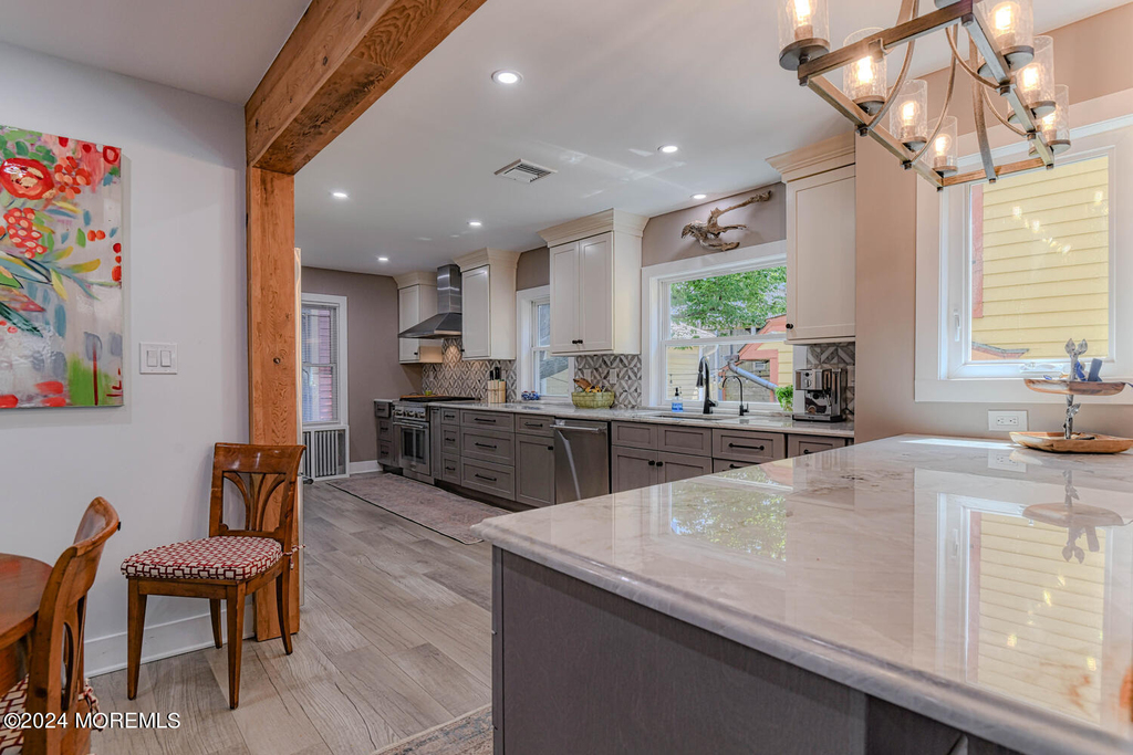 83 Broadway - Photo 21
