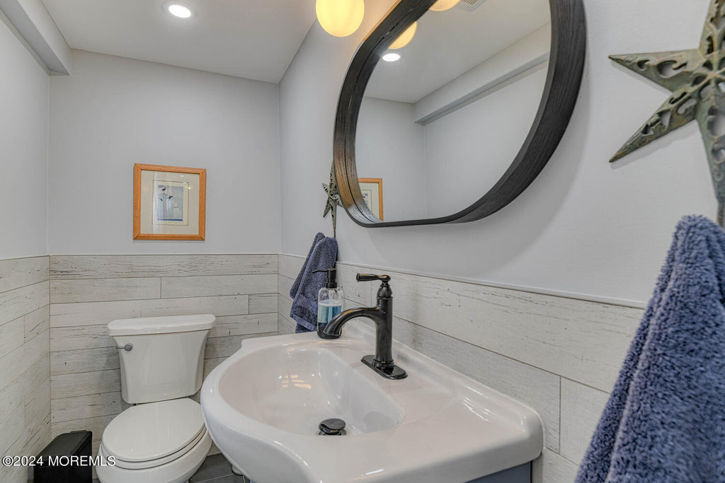 83 Broadway - Photo 17