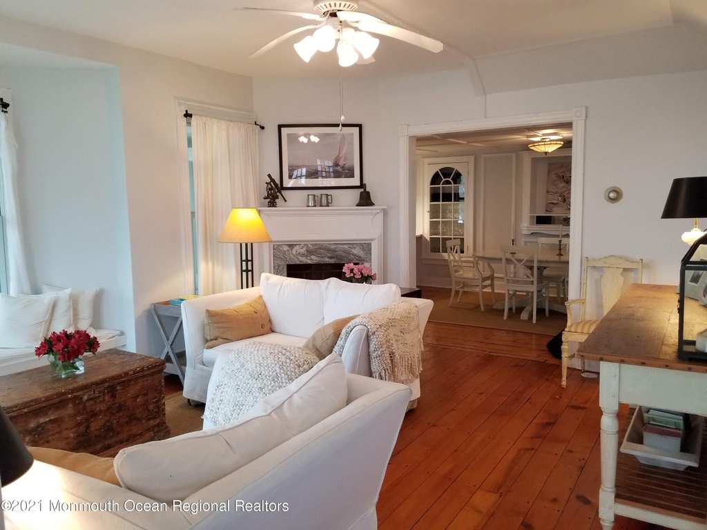 6 Heck Avenue - Photo 4