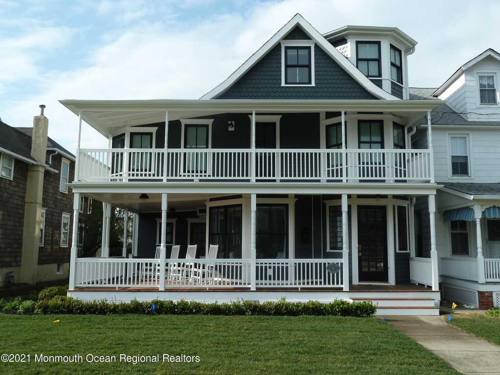 6 Heck Avenue - Photo 0