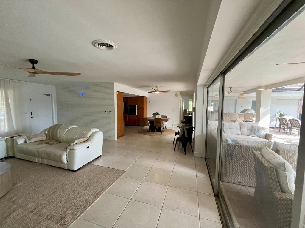 556 Se 15th Avenue - Photo 19