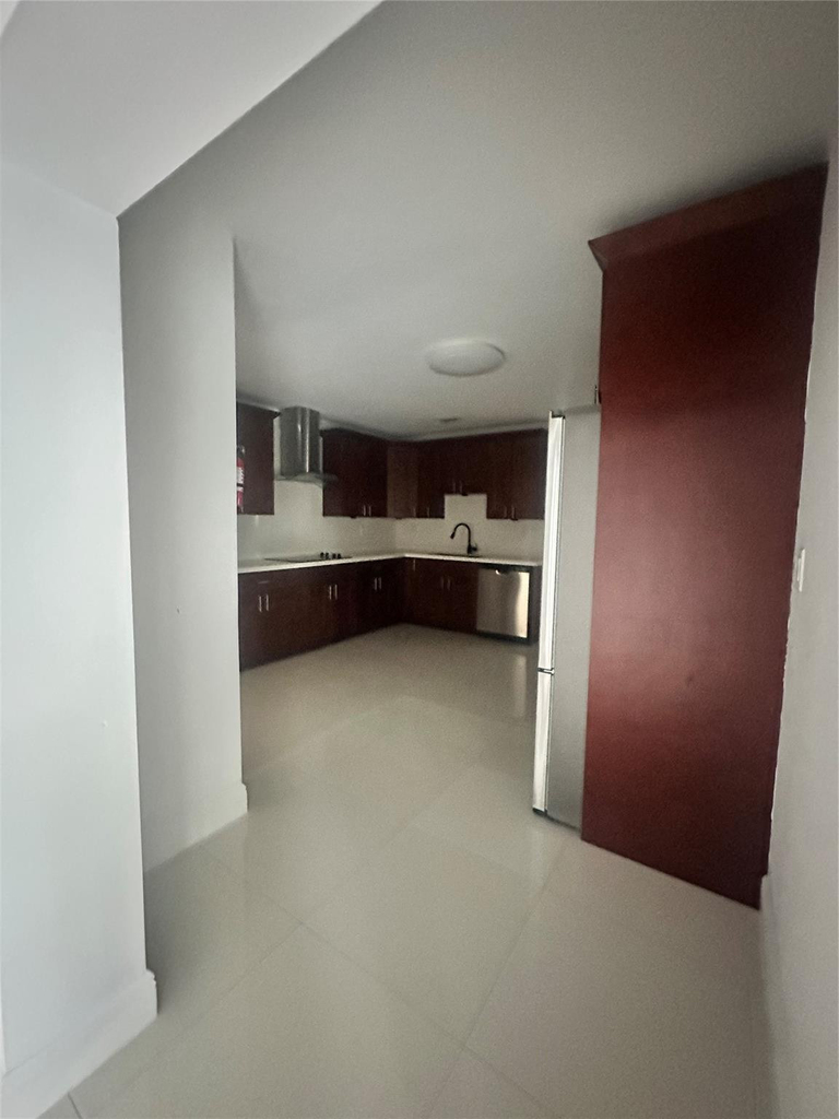 2810 Ne 60th Street - Photo 13