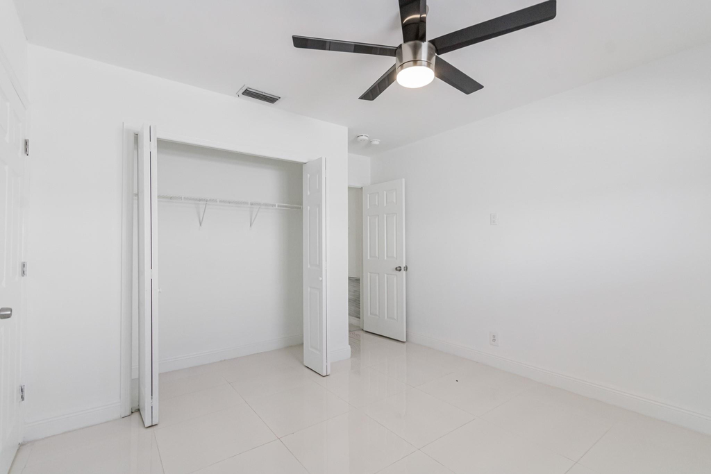 2810 Ne 60th Street - Photo 34