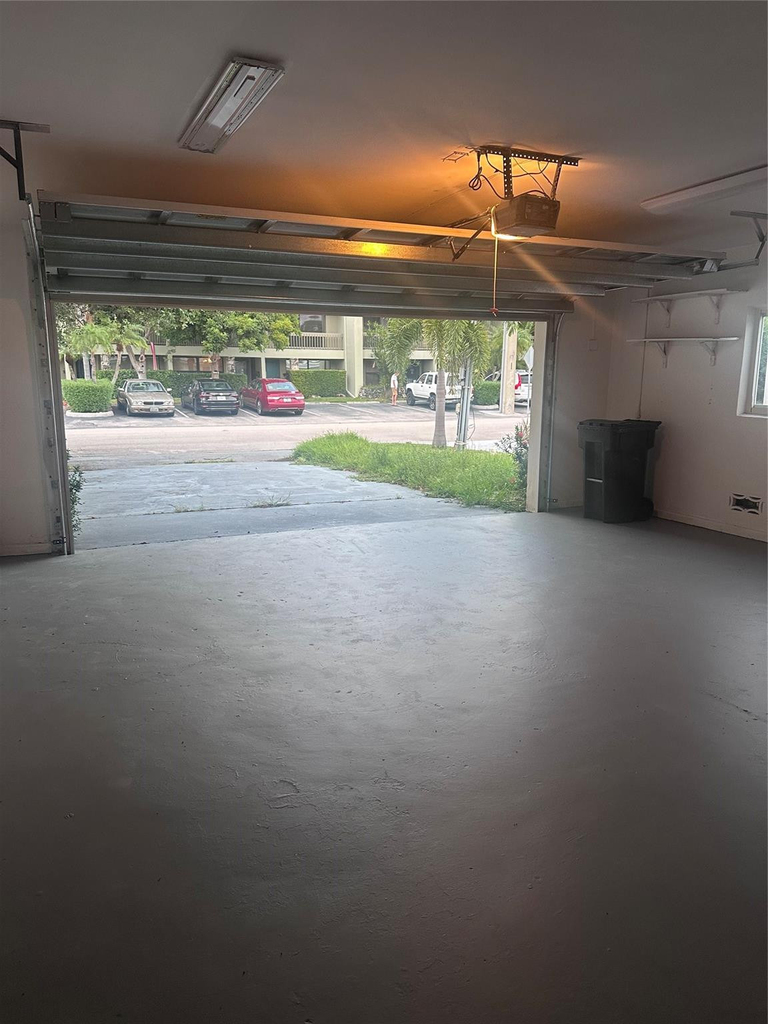 2810 Ne 60th Street - Photo 21