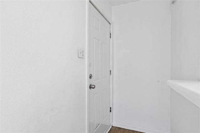 9839 Walnut Street - Photo 5