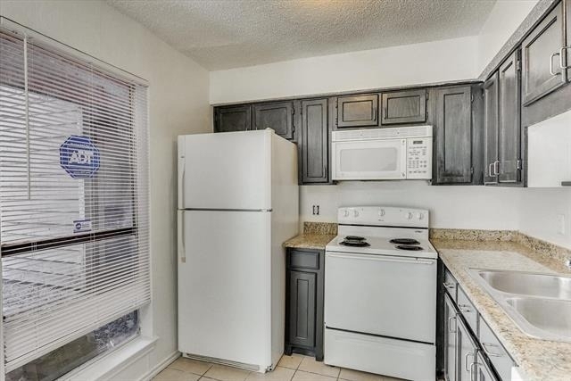9825 N Walnut Street - Photo 14